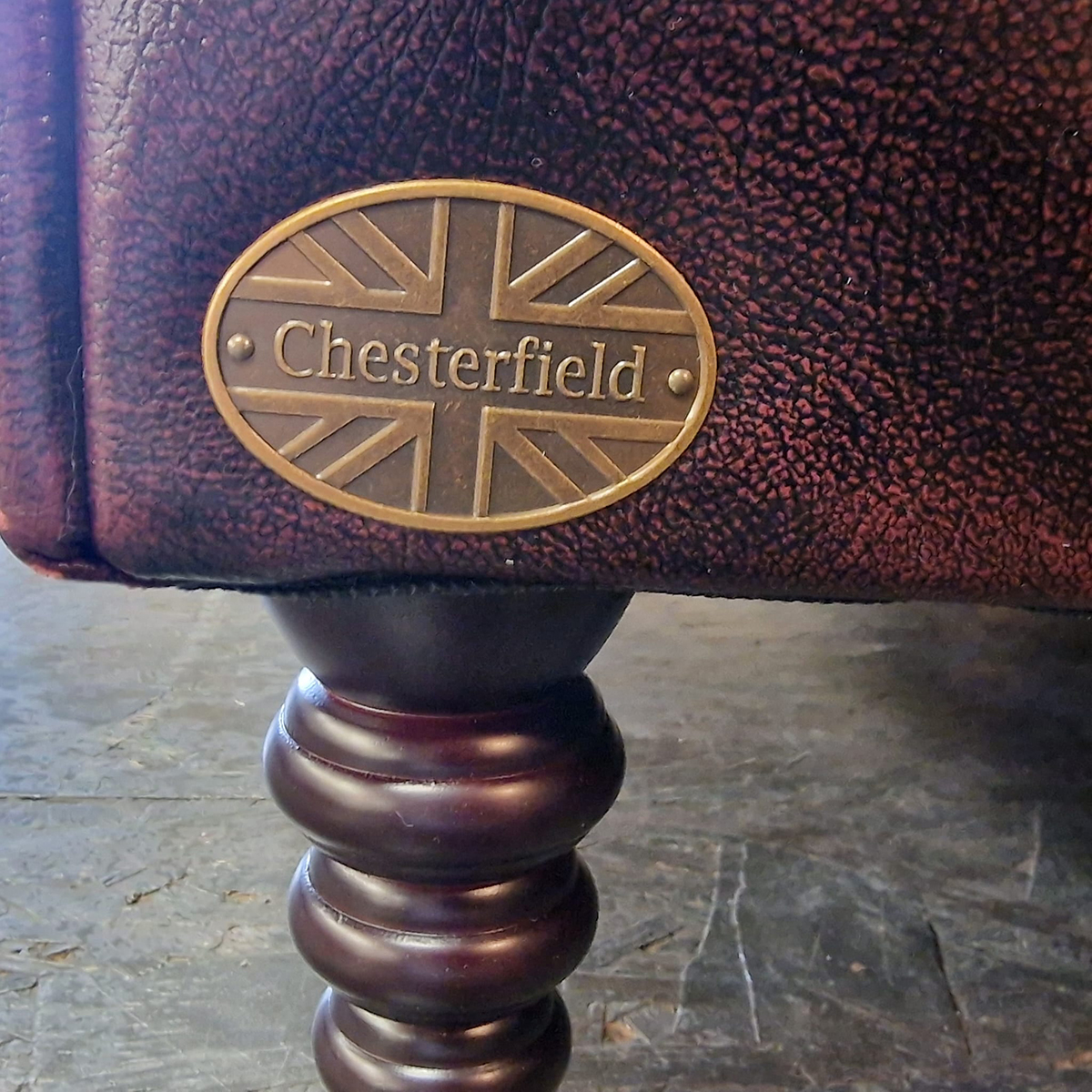 Chesterfield Medburn Fauteuil - Antiek Rood Met Knopenzit image 5