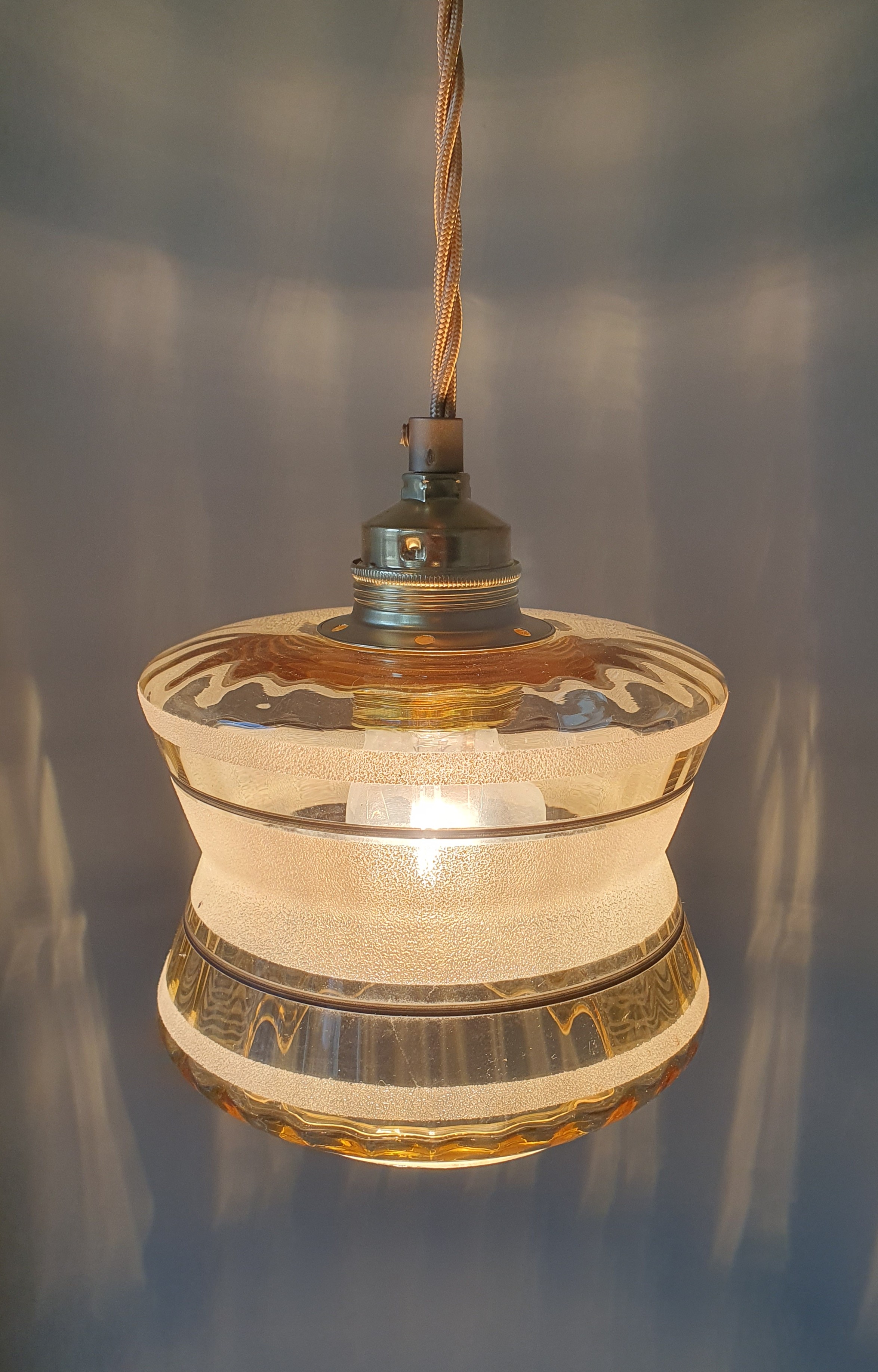 Vintage Hanglamp - Amberkleurig Glas Met Frosted Textuur image 5