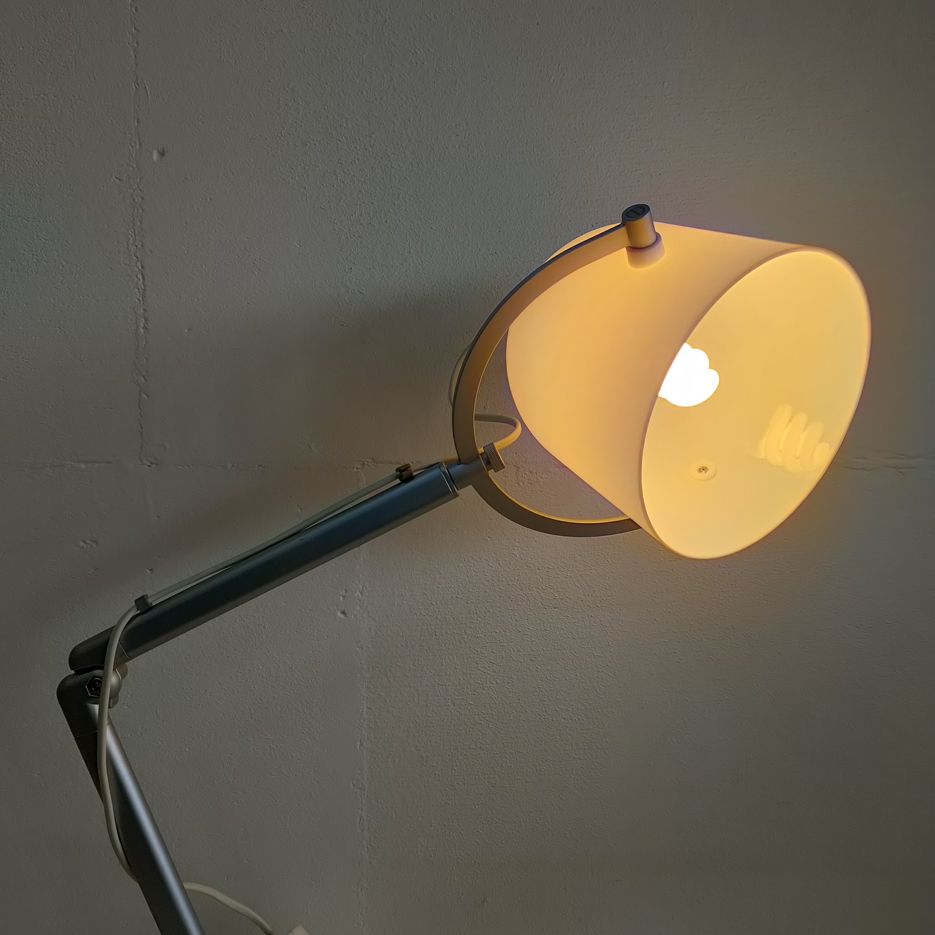 Svirvel Bureaulamp Designed By Chris Martin / Magnus Elebäck Voor IKEA image 11