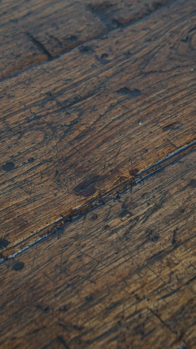 Charmante En Praktische Antieke Franse Salontafel Met Opvallende Kleuren Een Mooi Patina image 14