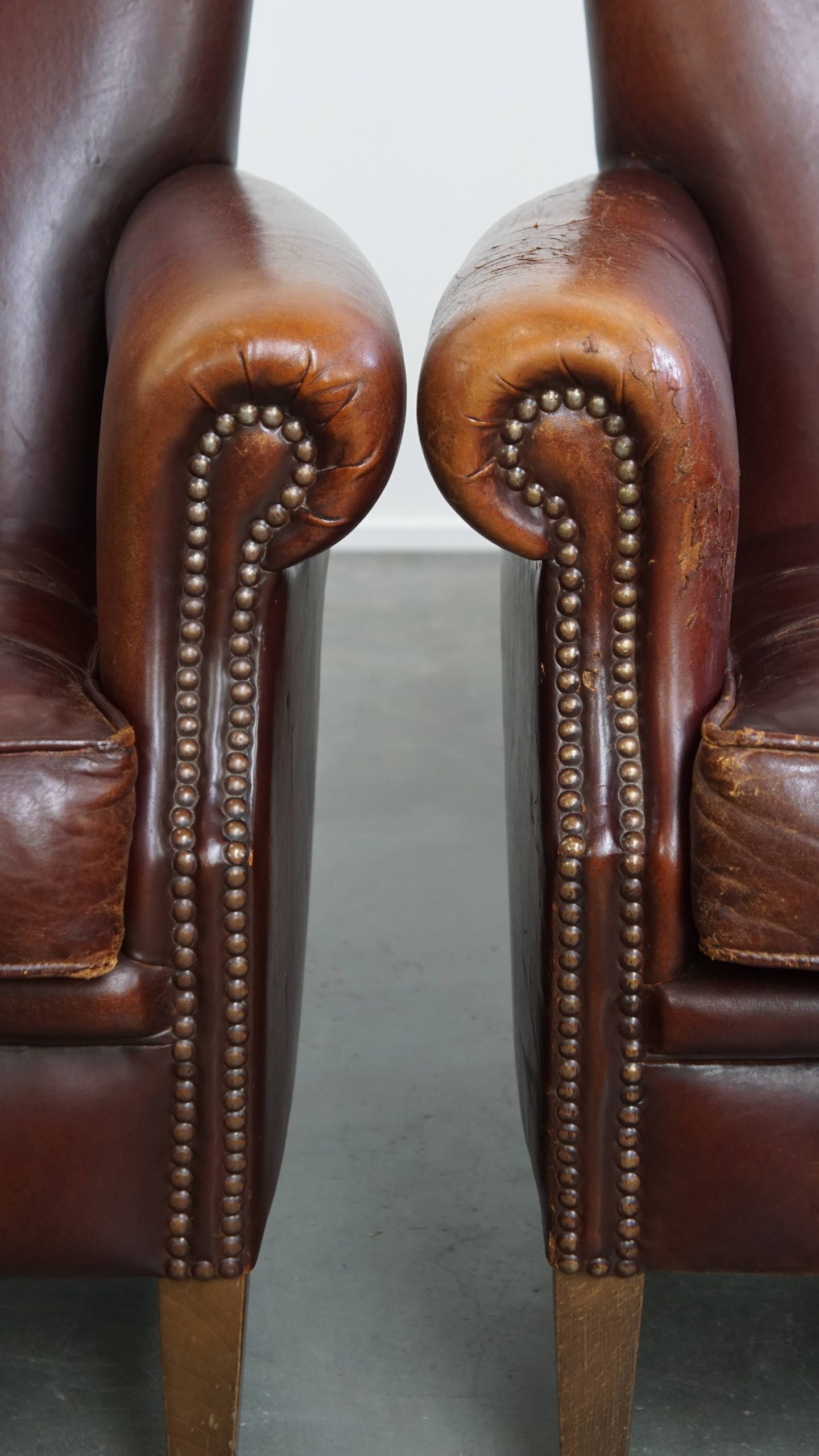Karaktervolle Set Van 2 Vintage Schapenleren Armchairs Met Warme Kleuren En Een Mooi Patina image 11