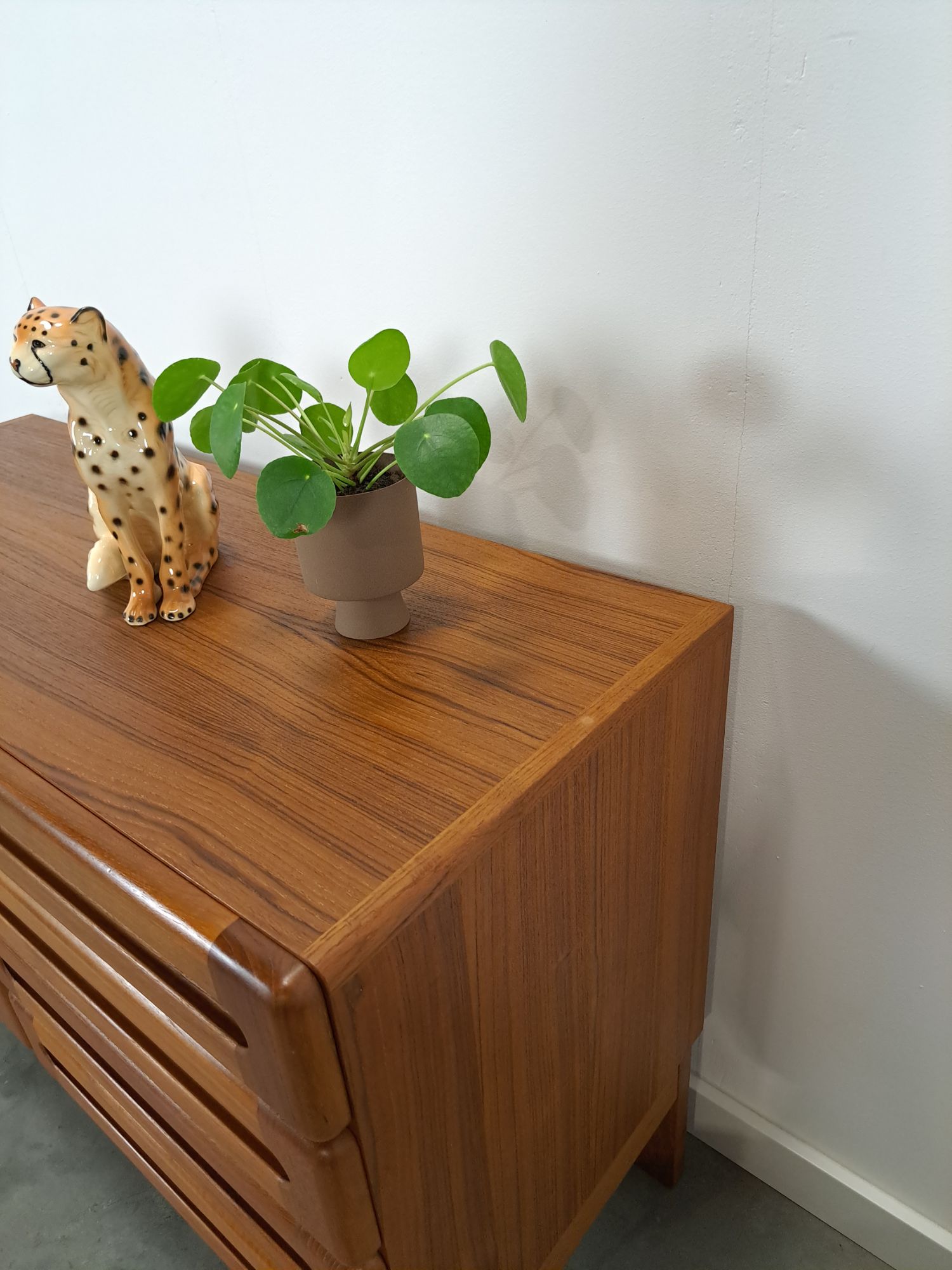Deens Design Teak Dressoir dyrlund image 15