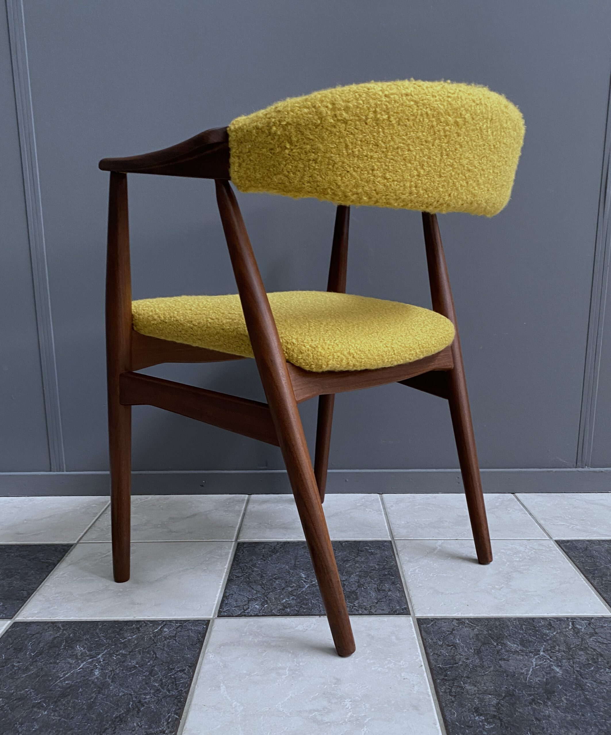 Thomas Harlev Chair Model 213 In Yellow Boucle image 10