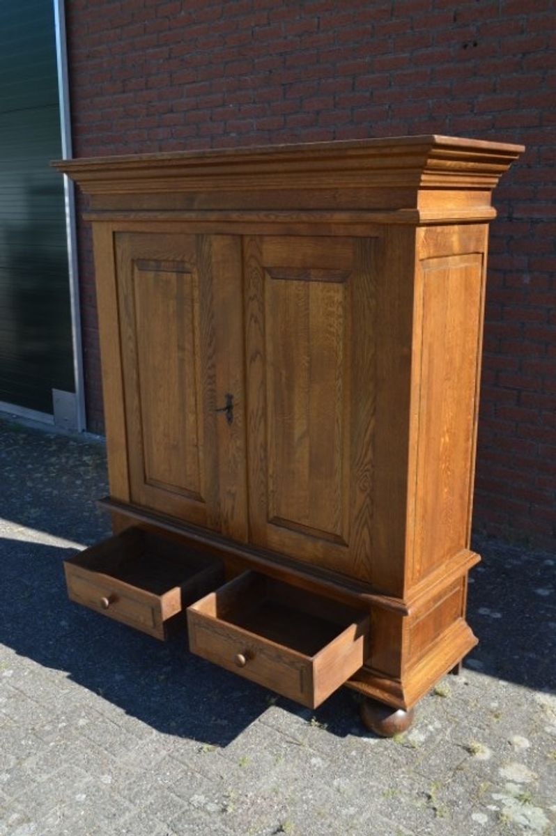 Donker Massief Eiken Kast image 7