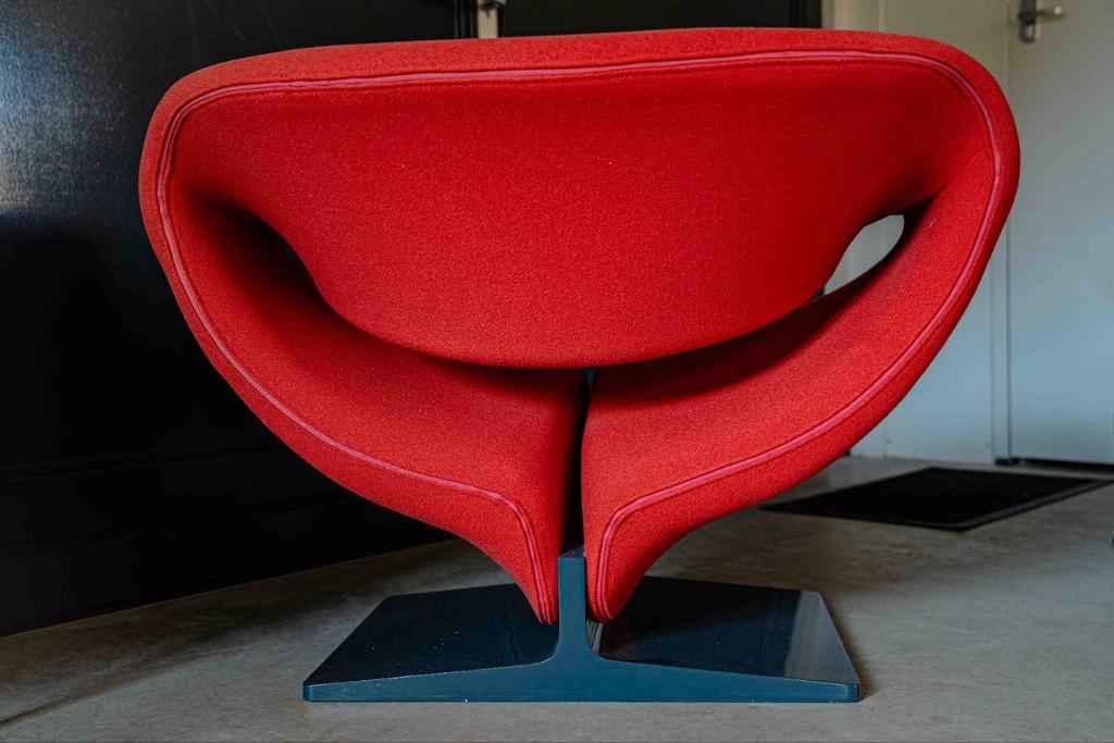 Artifort Ribbon Chair image 3