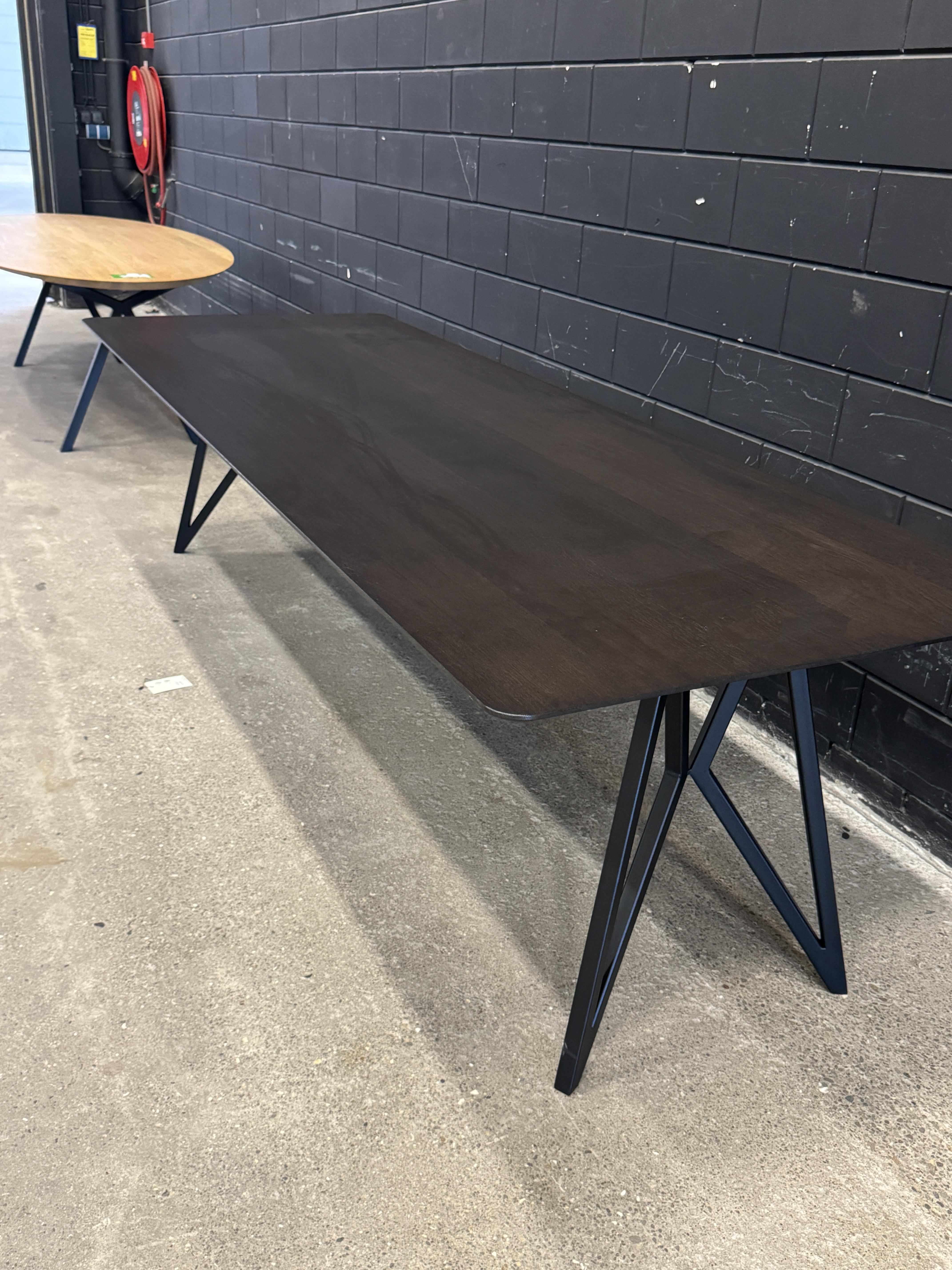 Studio Henk Eettafel Butterfly Gerookt Gebeitst, Rechthoekig image 4