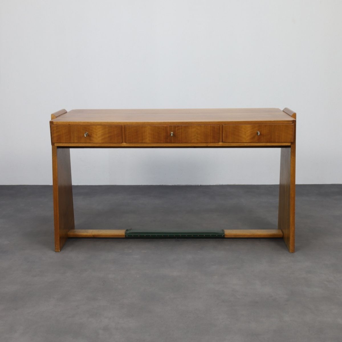 Vintage Bureau Walnoot, 1960s image 5