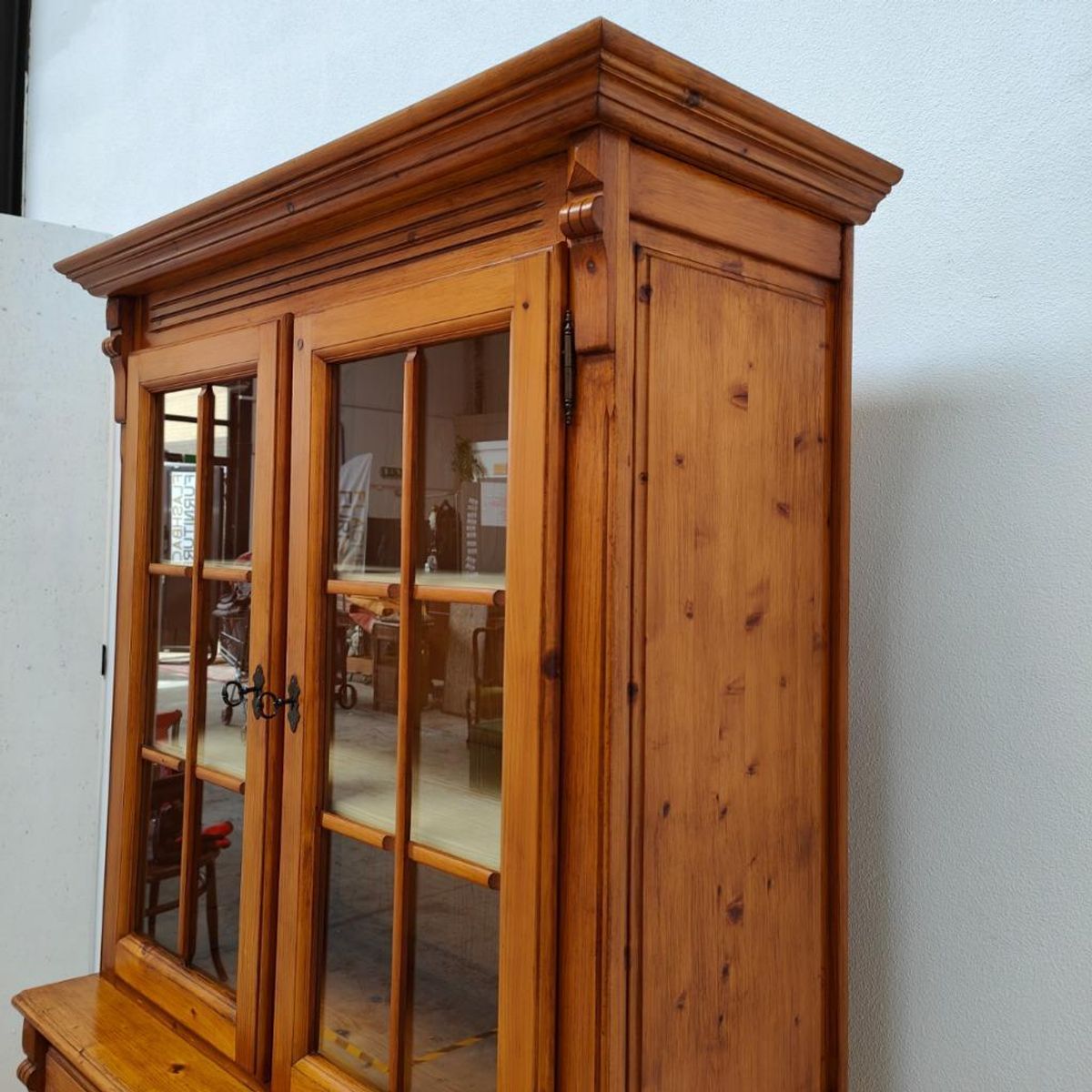 Vintage Landelijke Grenen Buffetkast Wandkast Buffet Kast. image 7