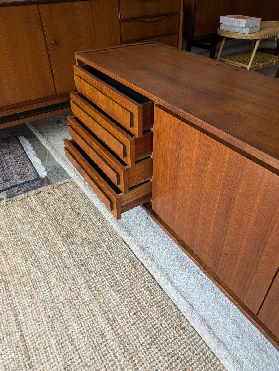 Vintage, Jaren '60 Sideboard/dressoir image 12