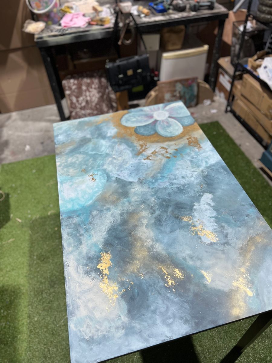 Unieke Handbeschilderde Tafel – Een Kunstwerk Op Poten! image 2