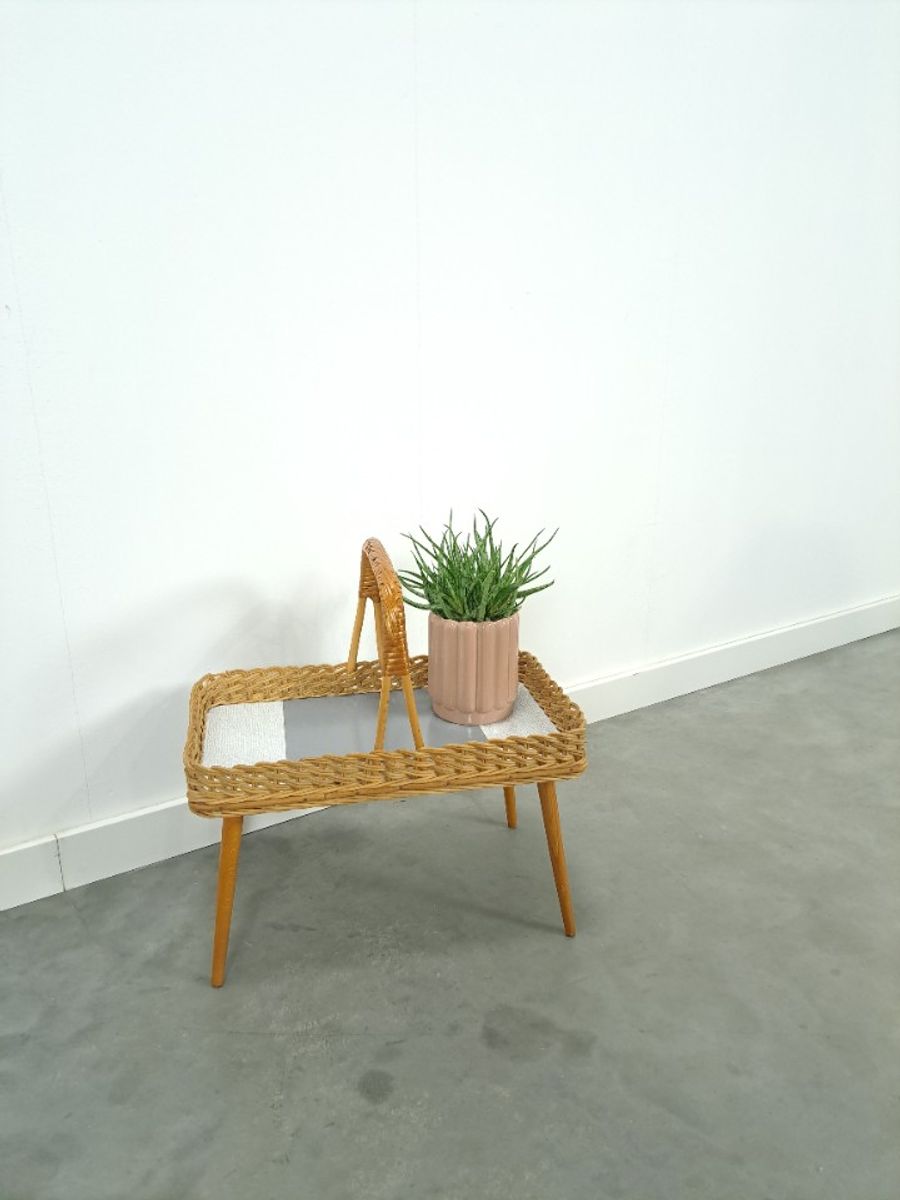 Rotan Dienblad Op Poten Met Grijs Formica image 10