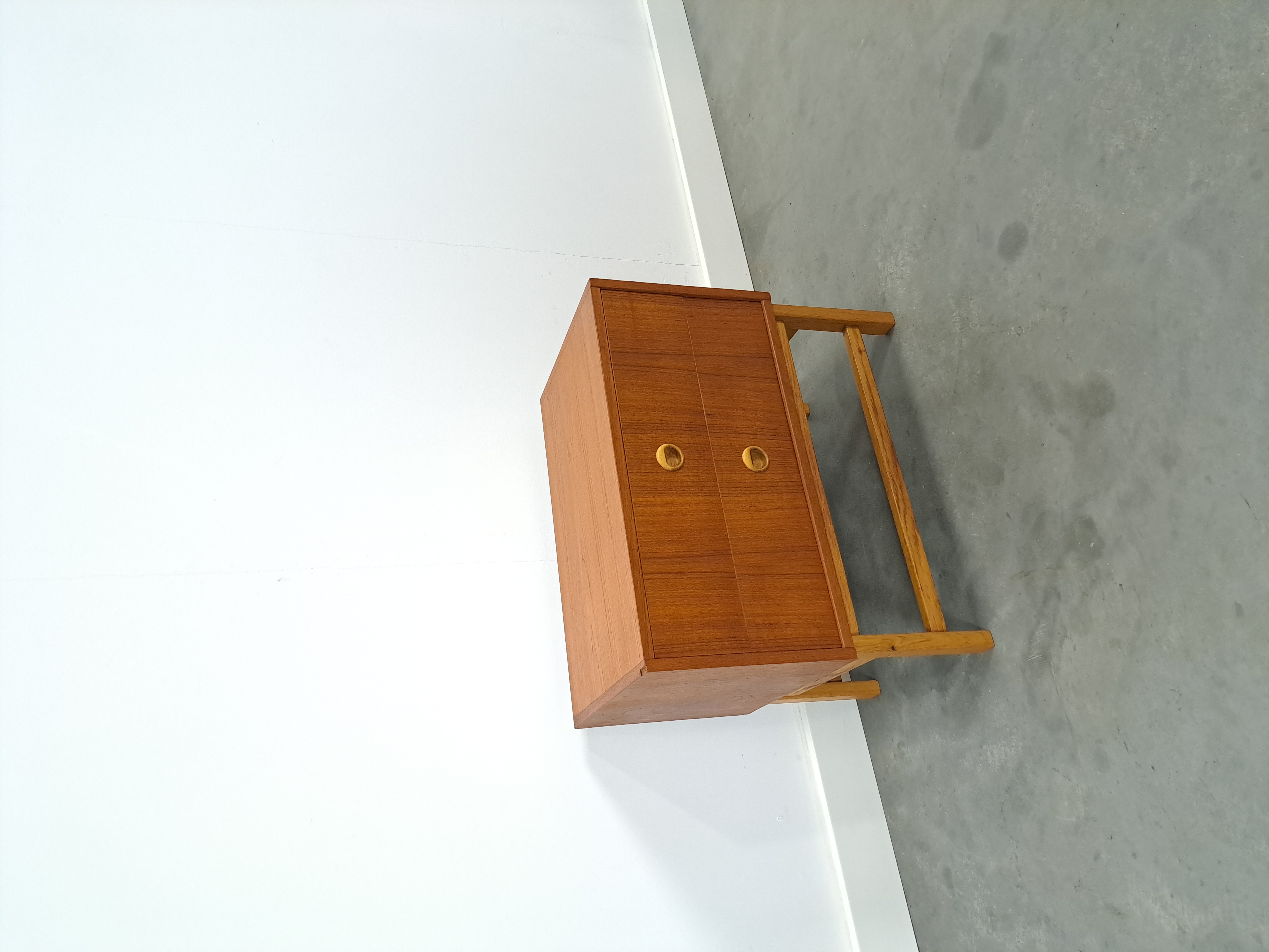 Klein Teak Ladekastje Uit Zweden image 14