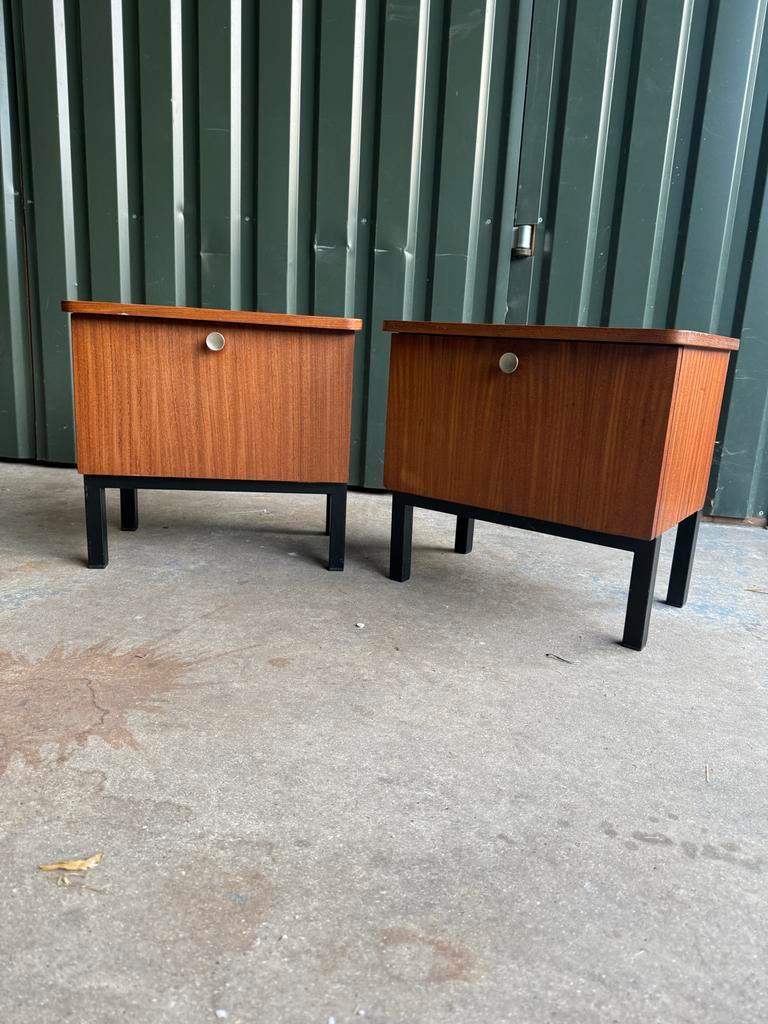 Vintage Teak Nachtkastjes - Set Van 2 image 2