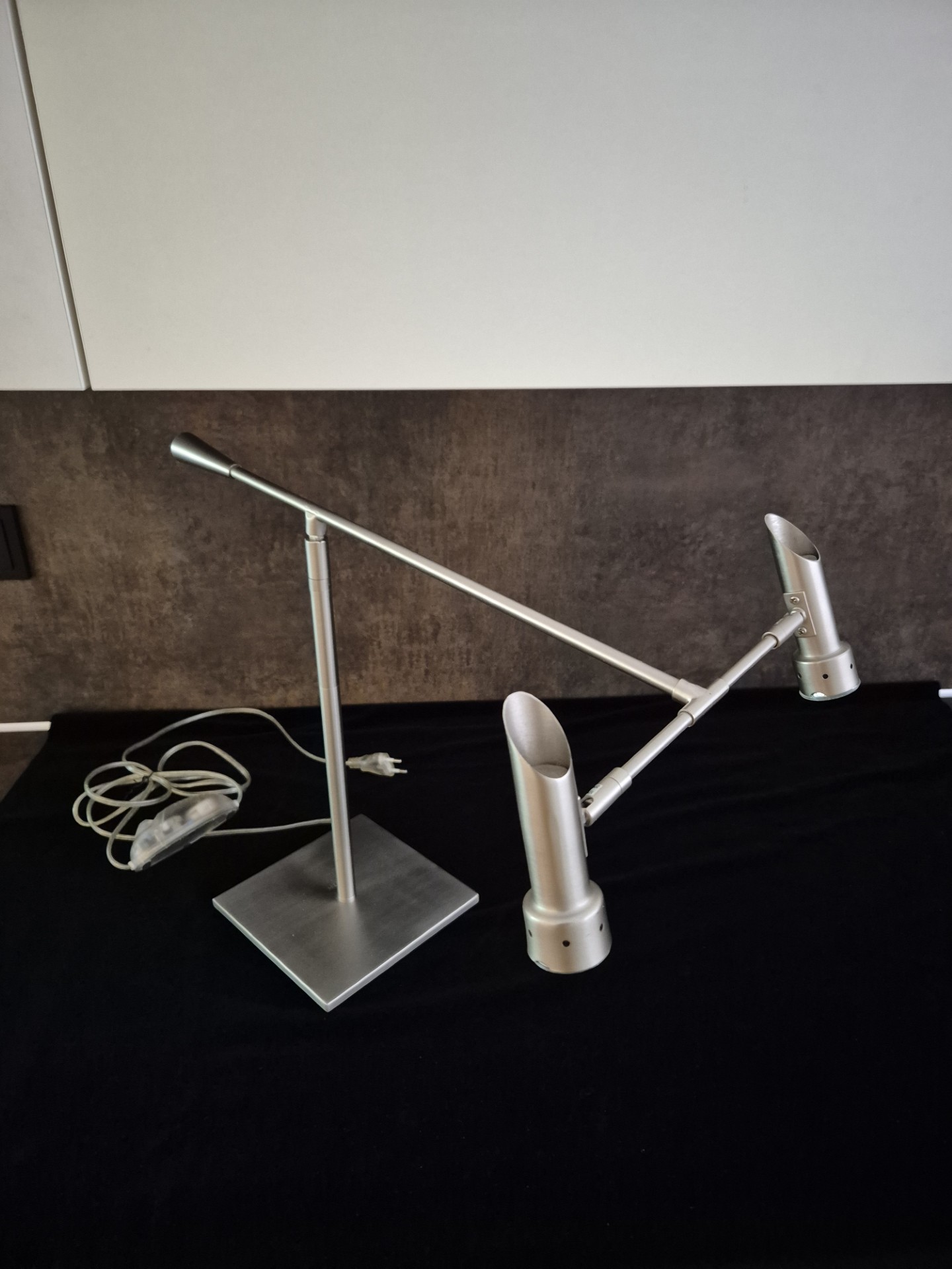 Bureaulamp - Tafellamp - Design - Zilverkleurig -verstelbaar image 11