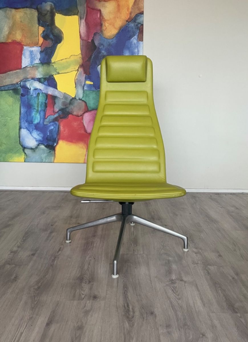 Capellini Lotus Attesa High Back Leather Swivel Relax Chair image 18