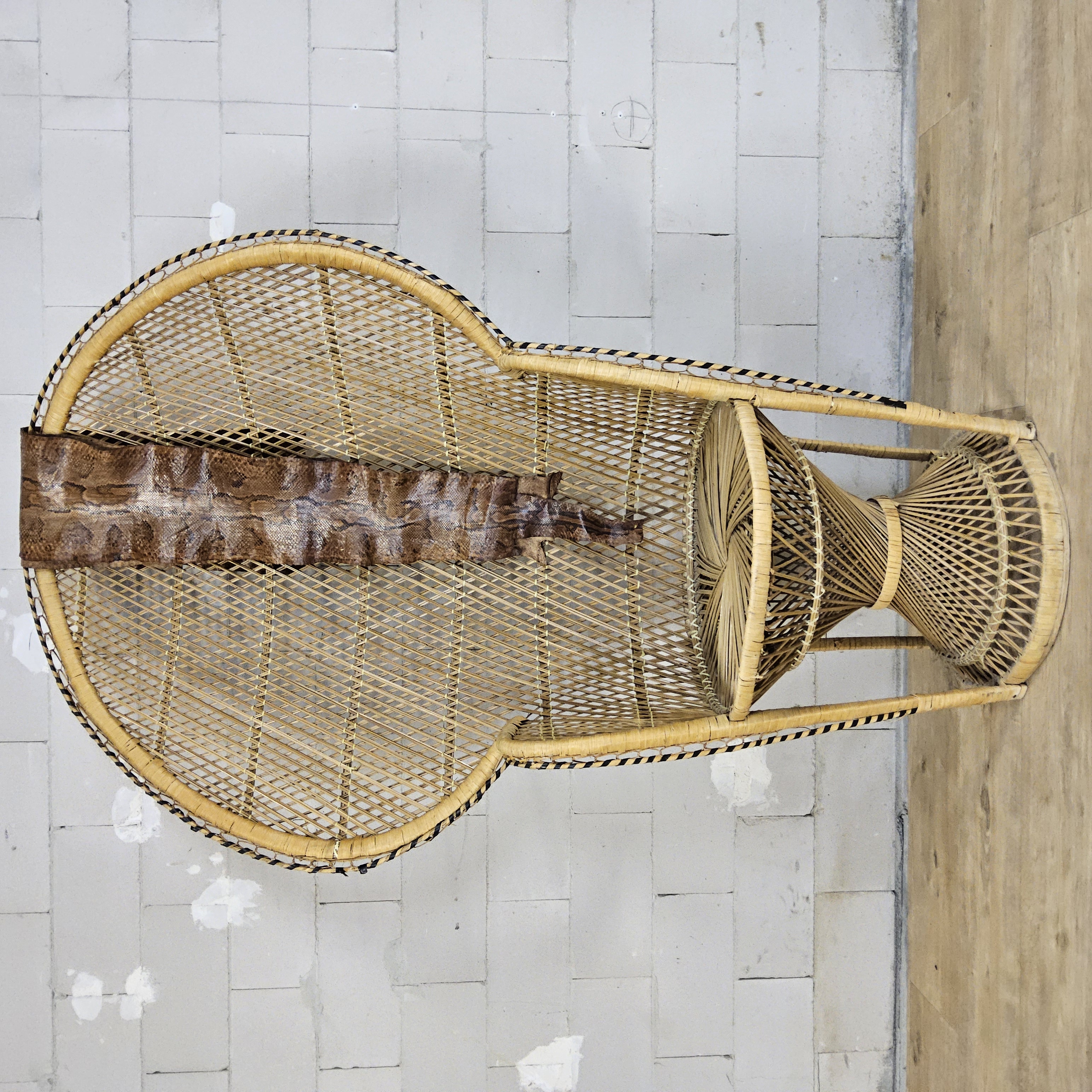Vintage Rotan Peacock Chair Emmanuelle / Pauwen Stoel (h150cm) image 2