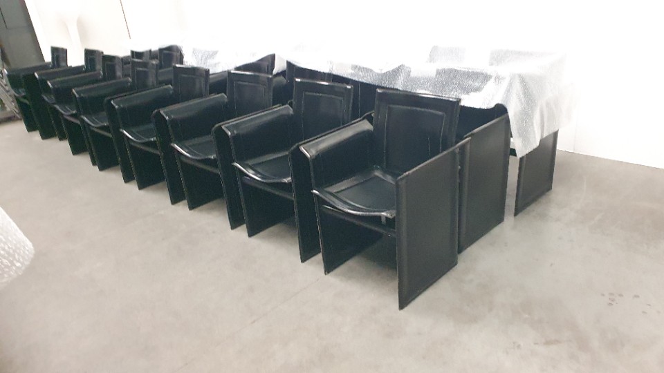 22x Vintage Chairs image 2