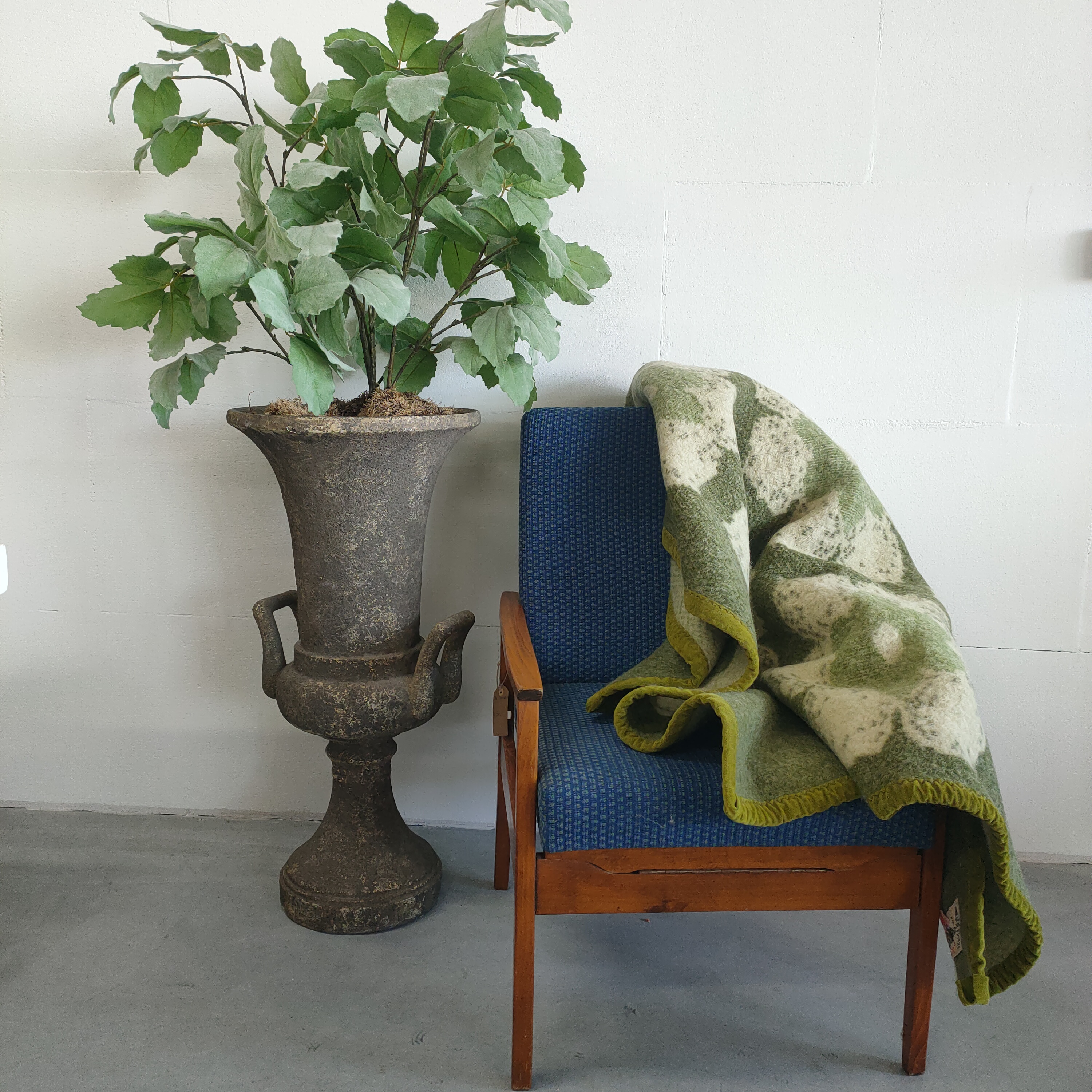 Vintage Aabe Zuiver Scheerwollen Deken Groen Met Bloemmotief image 3