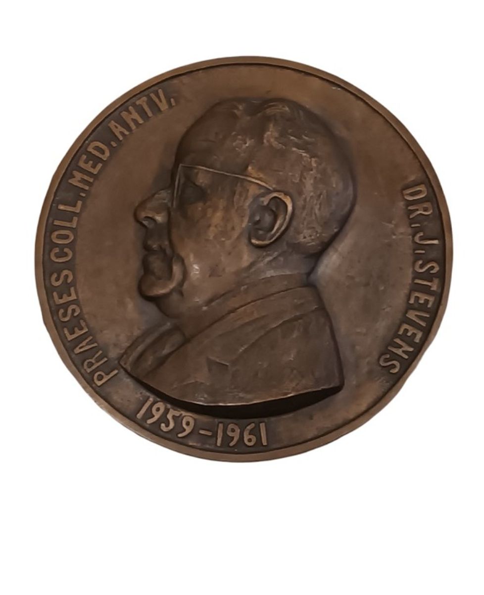 Frans Claessens Bronzen Wandplaat image 3