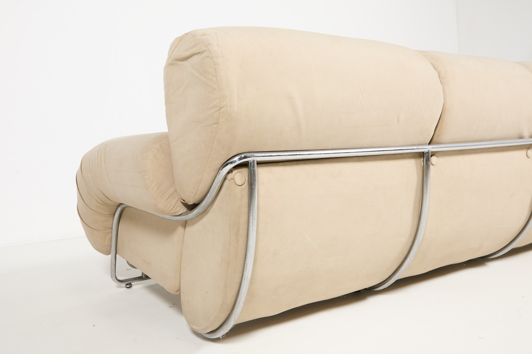 1970’s Sculptural Italian Design Sofa image 11