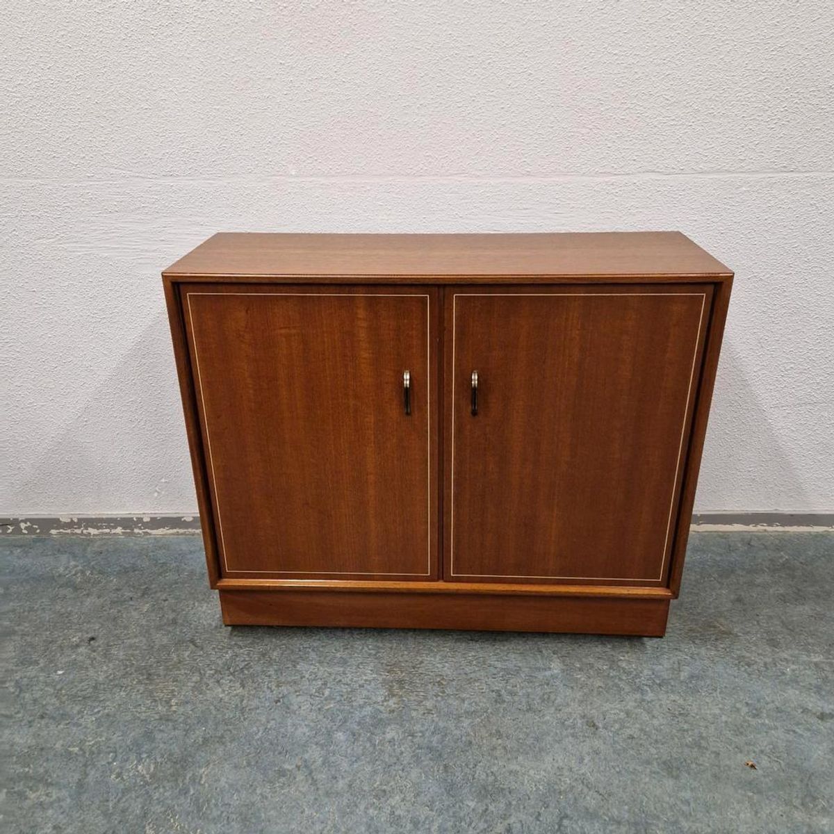 Kempkes Vintage Kastje Schoenenkast Dressoir image 2