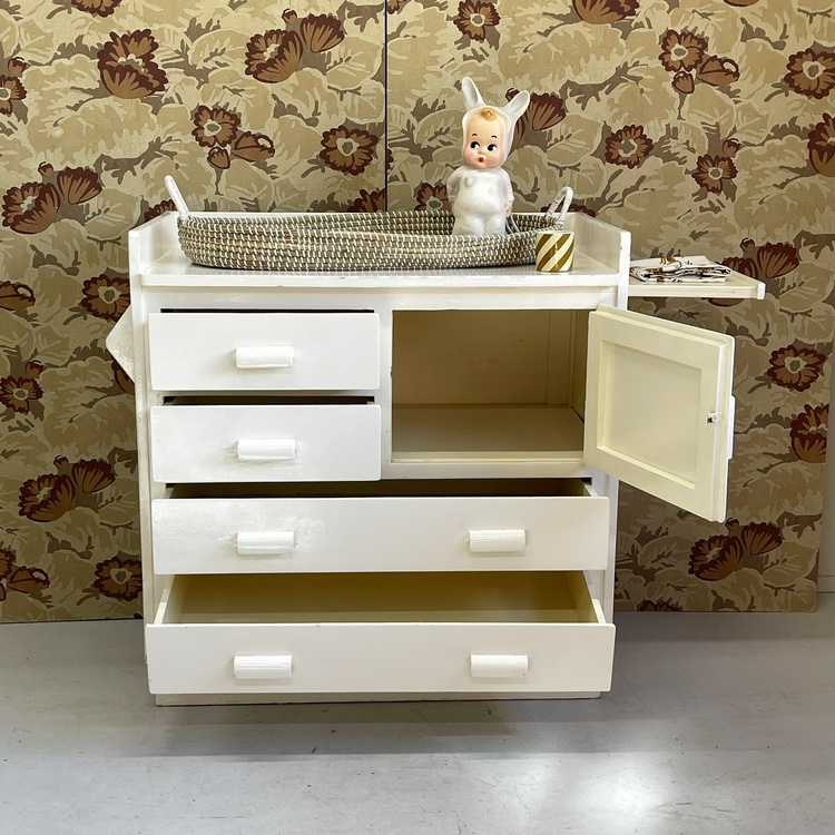 Vintage Commode Met Plankje Retro Babykamer Kast image 9