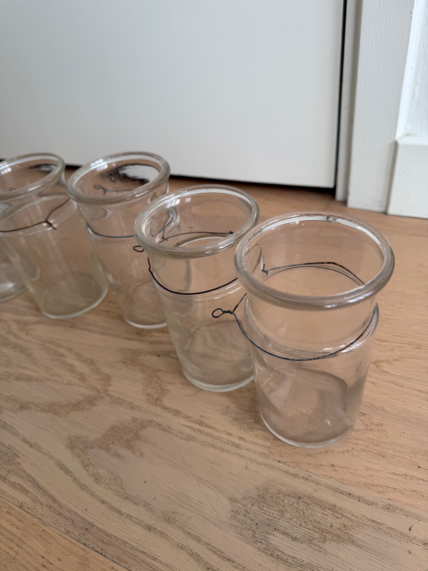 5x Authentiek Pastis Glazen/flessen Met Ijzerdraad Eromheen image 9