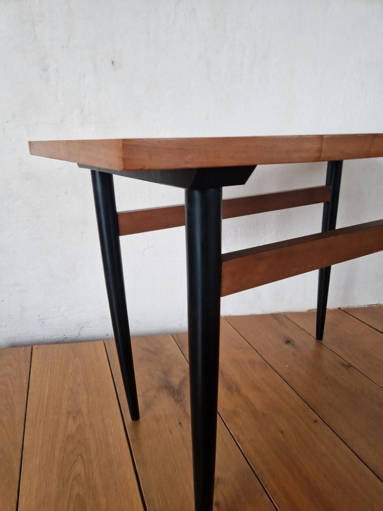 Mid Century Scandinavisch Tafeltje Vintage Design. image 4