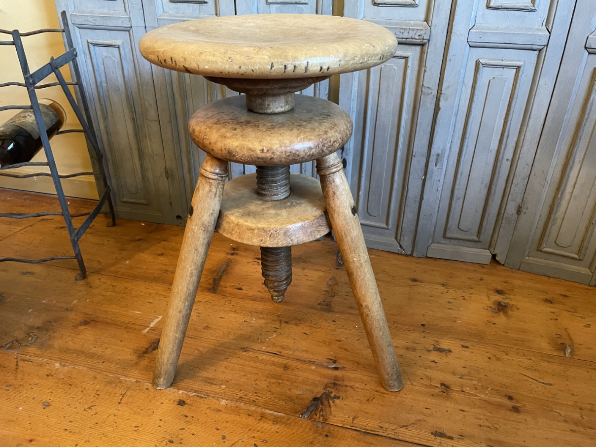 Kruk Beech wood Brown bij Reliving