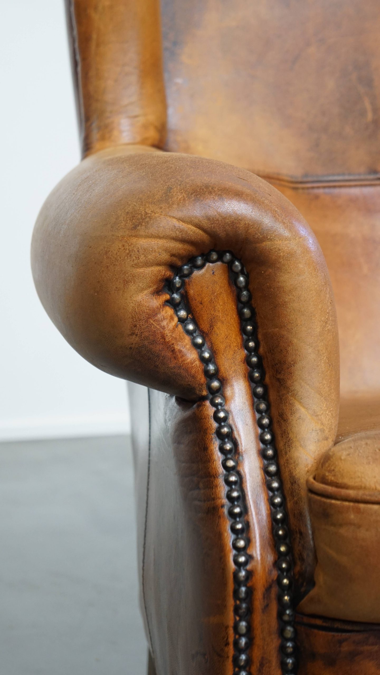 Comfortabele Vintage Oorfauteuil Gemaakt Van Karakteristiek Schapenleer image 10