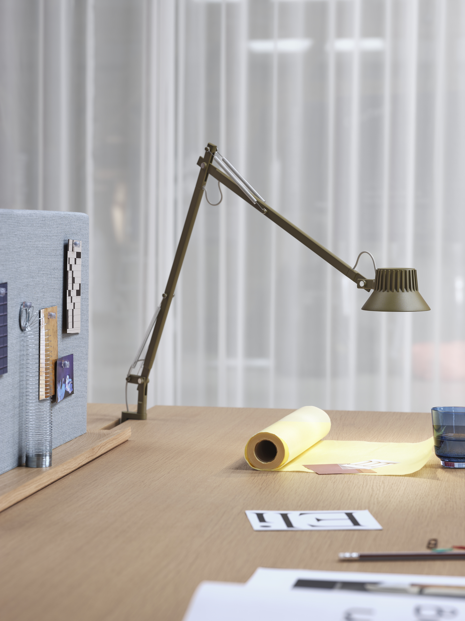Muuto / Dedicate Table Lamp / Clamp / Brown Green image 7