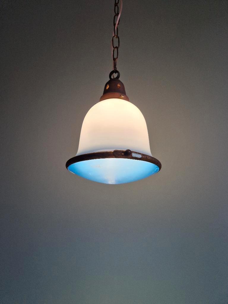 Bauhaus-hanglamp In Opaline En Blauw Gesatineerd Glas, 1920 image 5