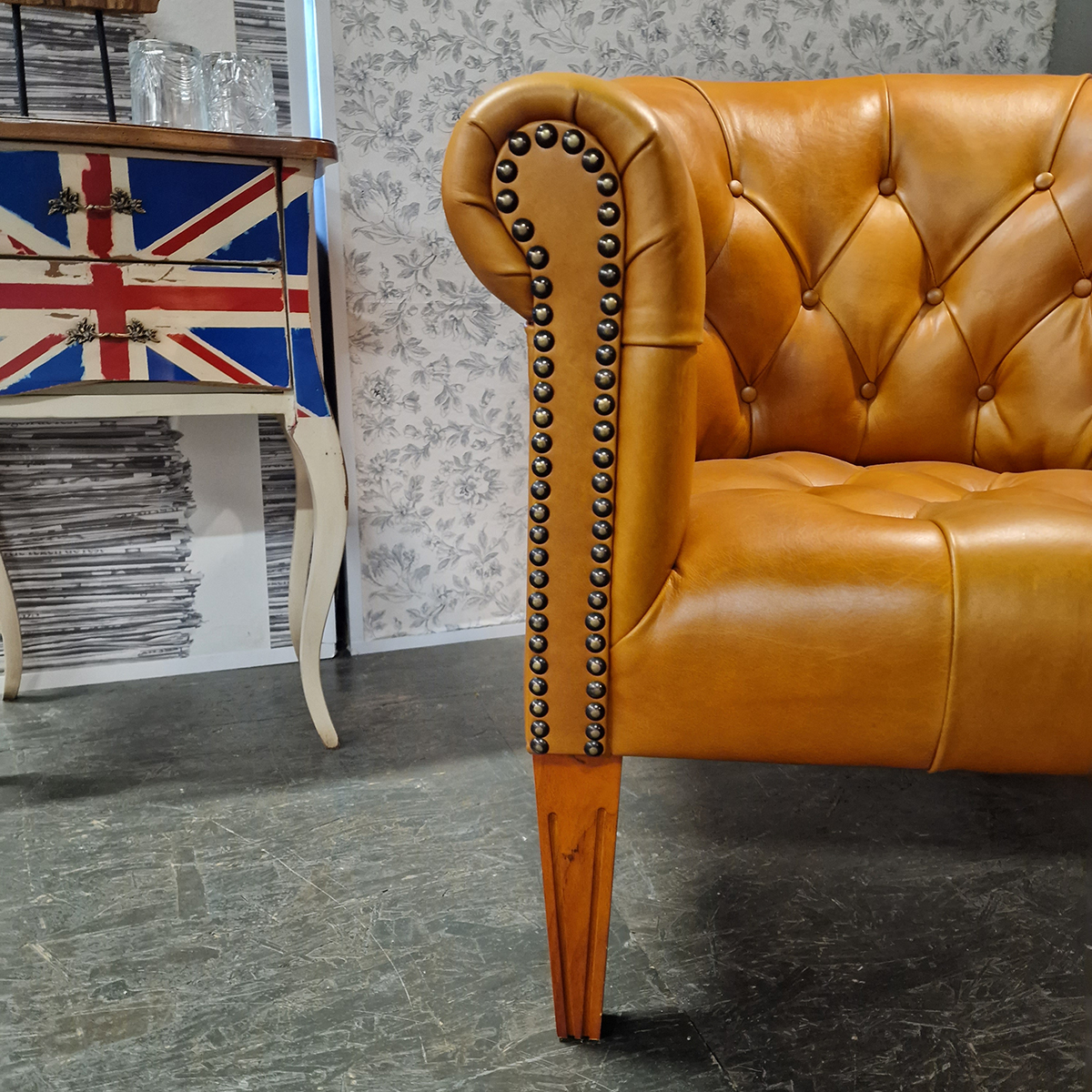 Chesterfield Club Chair - Golden Oak image 6