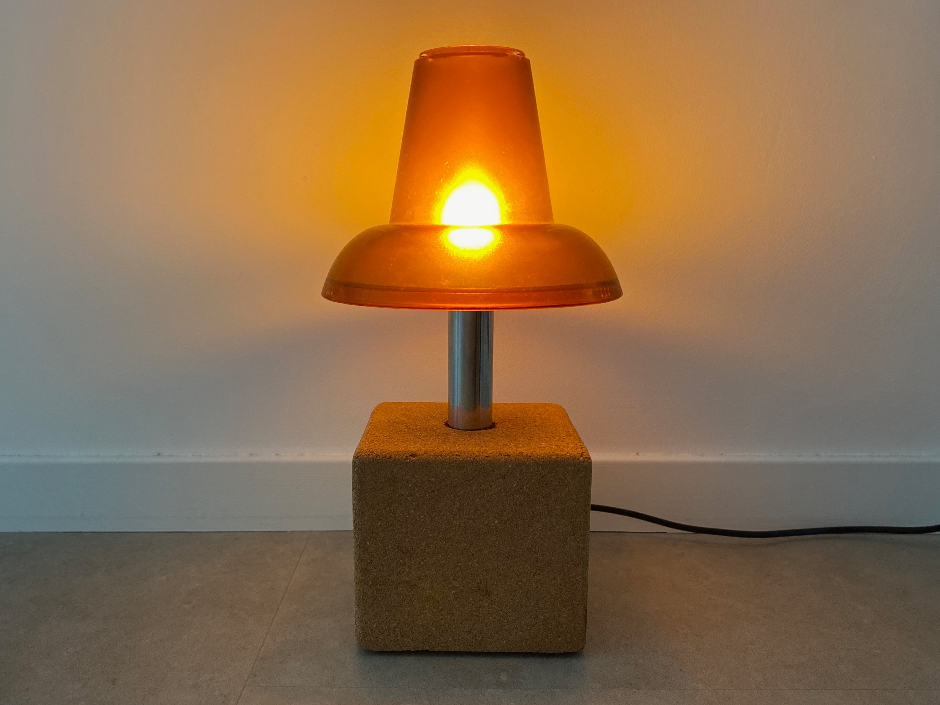 pushpin 初々し lamp