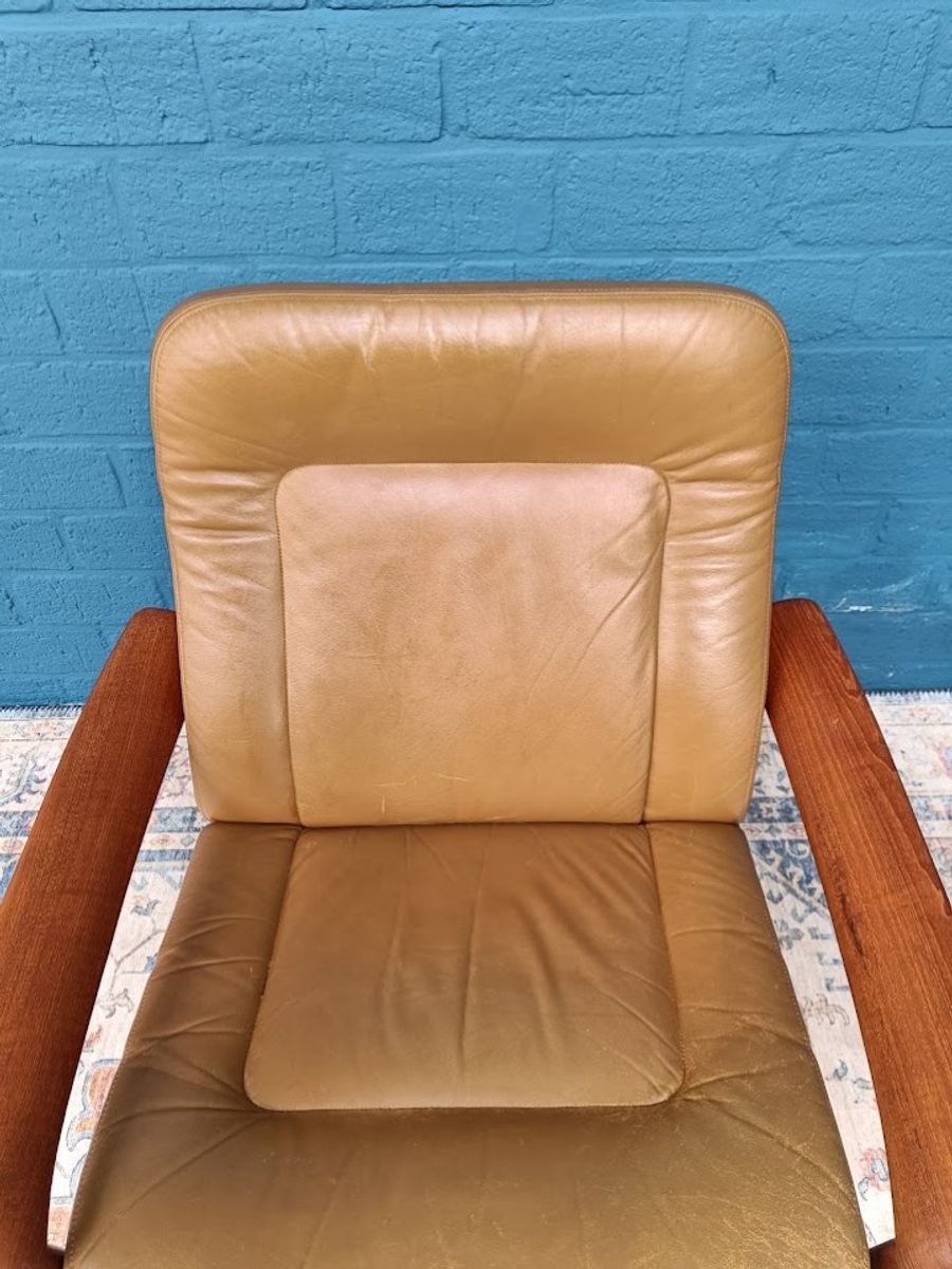 Vintage Fauteuil Met Voetenbank, Deens Design image 8