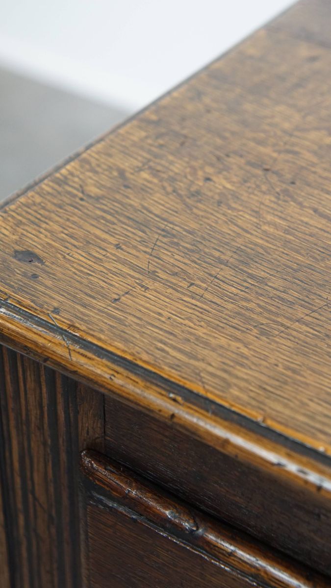 Klassieke En Charmante Antieke Engelse Eikenhouten Side Table/ Gangmeubel Uit 19e Eeuw image 11