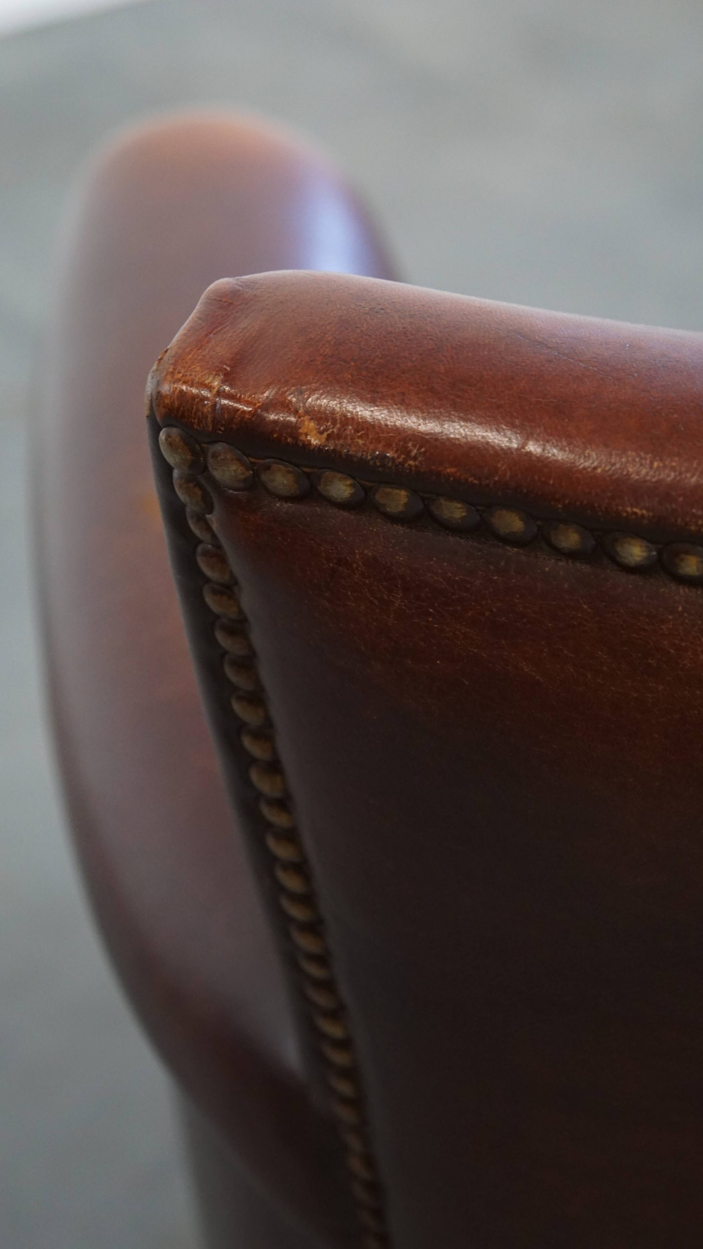 Karkatervolle Vintage Schapenleren Armchair/ Fauteuil Met Warme Kleuren En Een Mooi Patina image 15