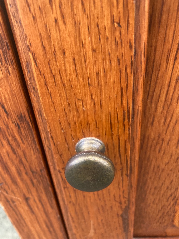 Eiken Bijzettafel - 1 Deurs Kastje 69 Cm Hoog, 62 Cm Breed image 2