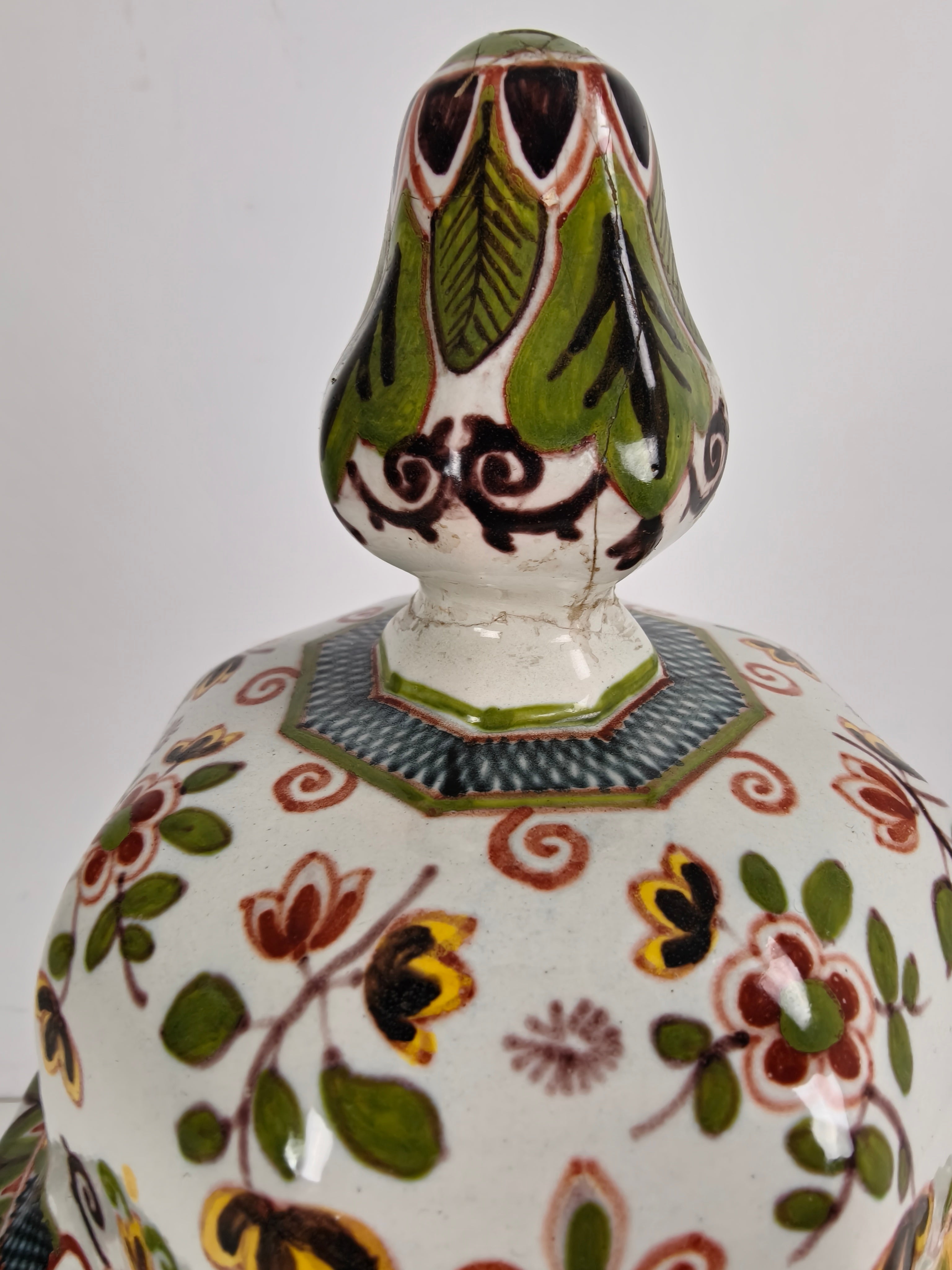 Makkum Tichelaar Lidded Pot, Hand-painted Porcelain – Dutch image 10