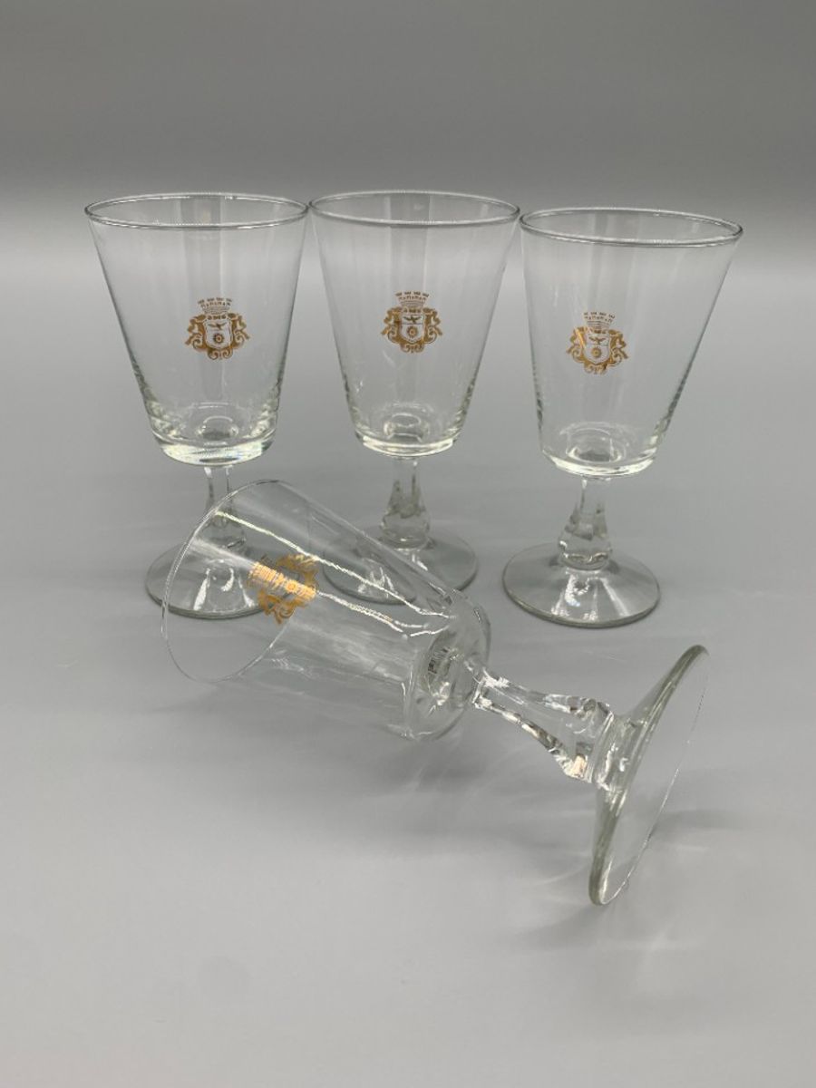 Set Voetglaasjes Met Goudkleurig Wapen 4 Stuks image 6
