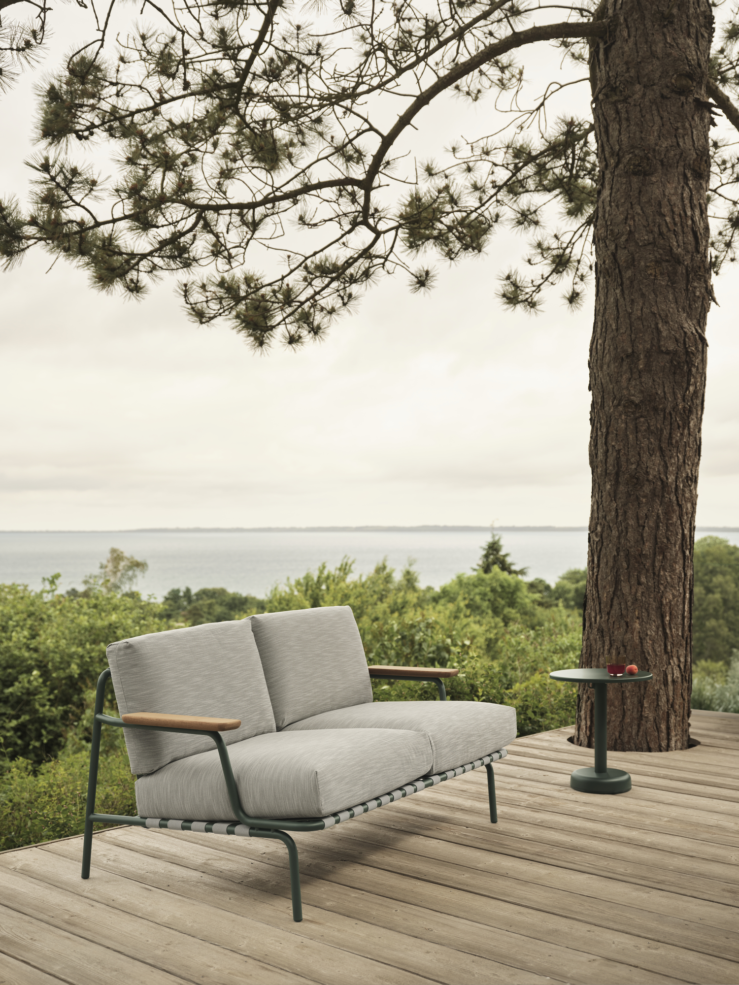 Muuto / Linear Steel Coffee Table / 47cm Hoog/ Grey image 7