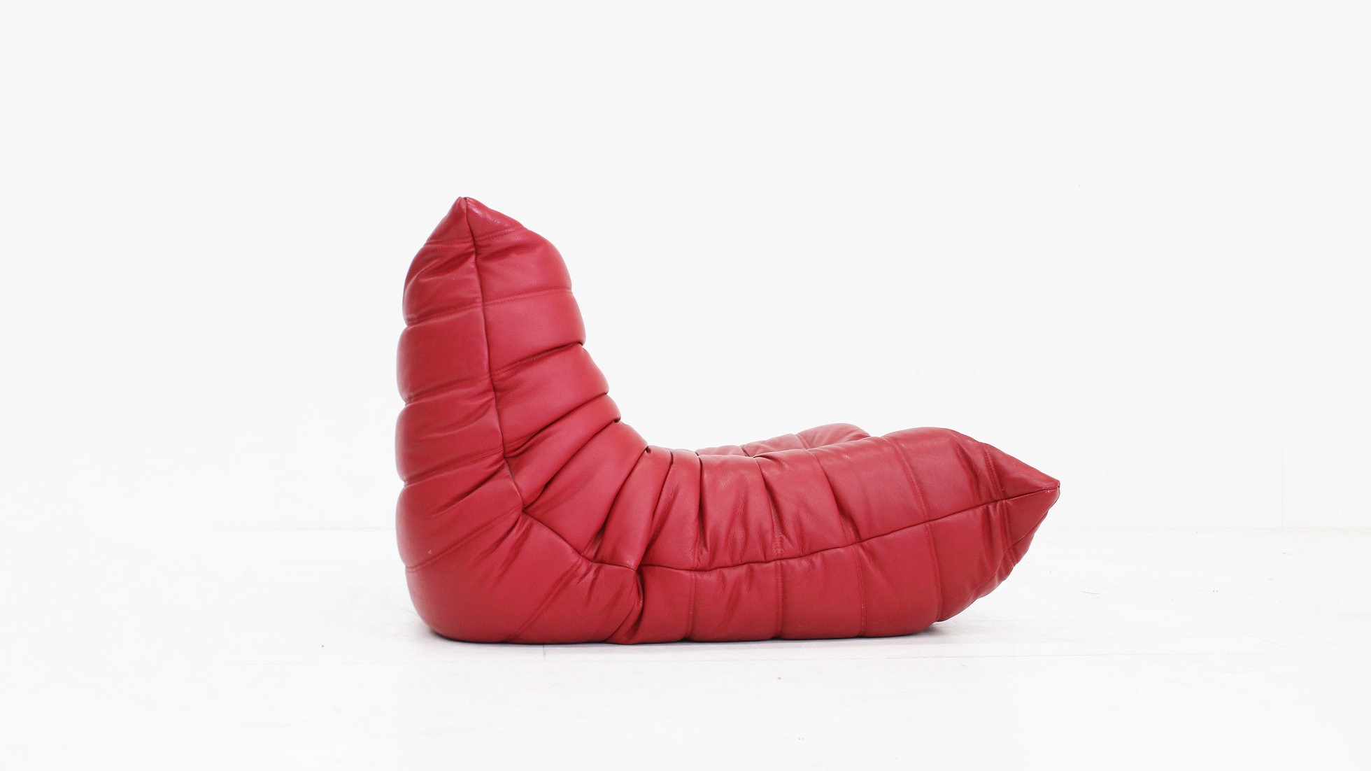 Togo Armchair Red Leather By Michel Ducaroy For Ligne Roset image 6