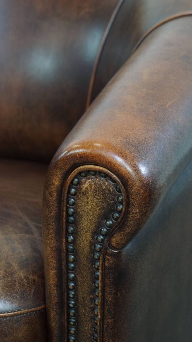 Charmante En Unieke Set Van 2 Schapenleren Clubfauteuils Met Een Comfortabele Zit image 11
