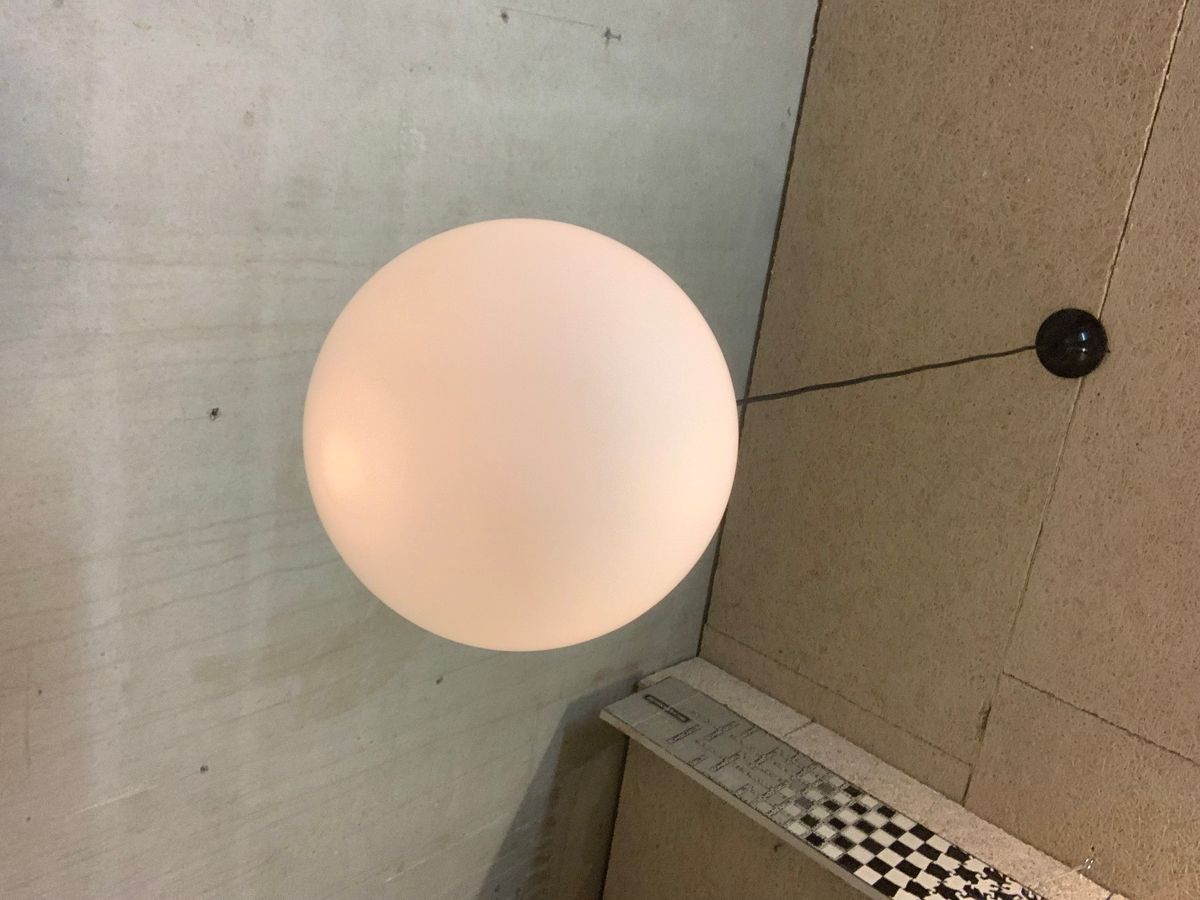 Grote Witte Bollamp, <<<brand>>>. 35 Cm Doorsnee. image 3