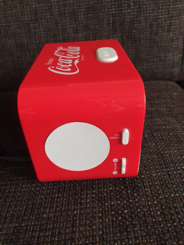 Bekijk Coca Cola Classic Wekkerradio. Vintage op Reliving 🤩