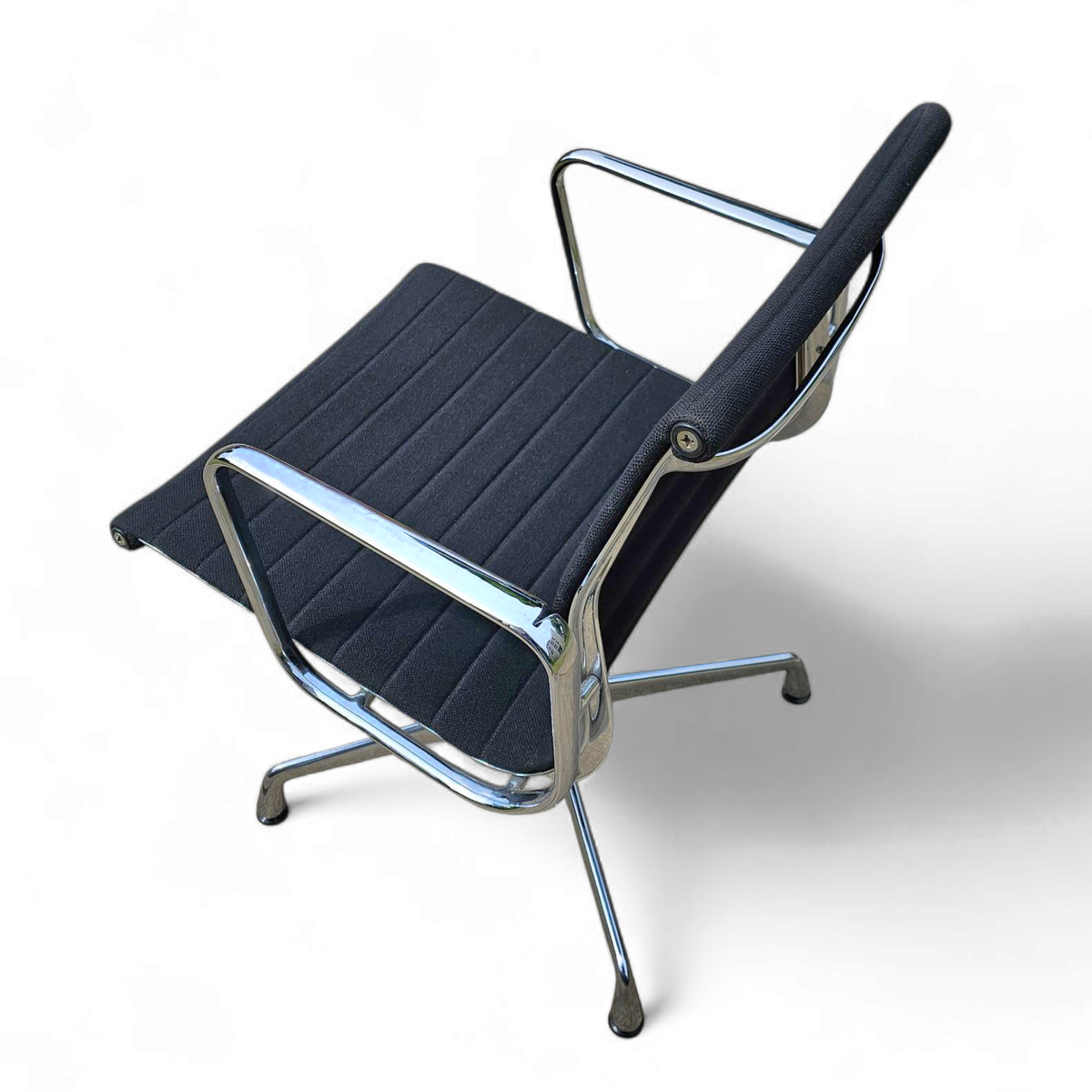 Ea 107 / 108 Alu- S / Eames / Vitra Office Chair / Black Hupsak Fabric / Chrome Frame image 14