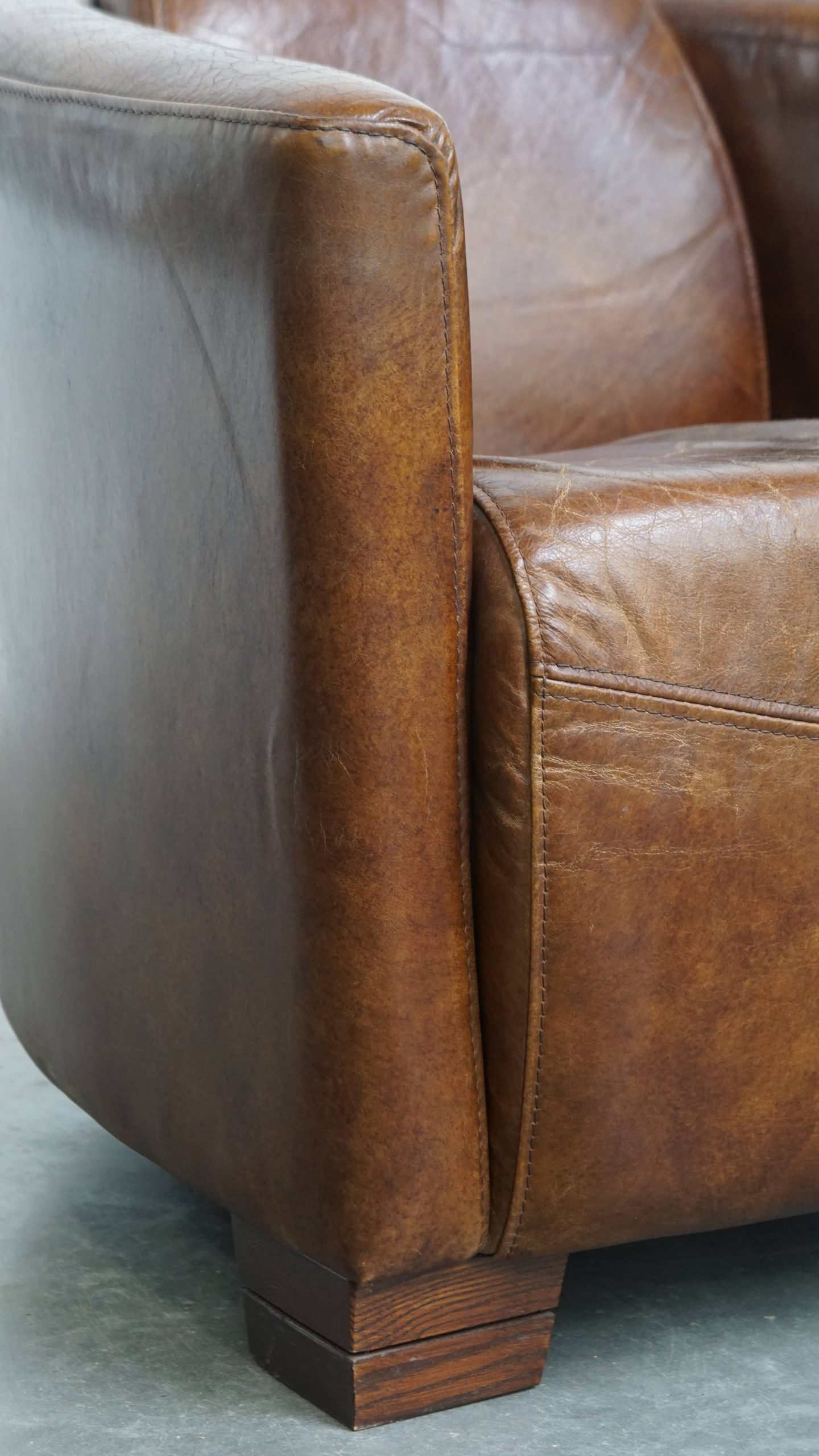 Comfortabele En Unieke Bruine Aviator Design Fauteuil Gemaakt Van Rundleer image 12