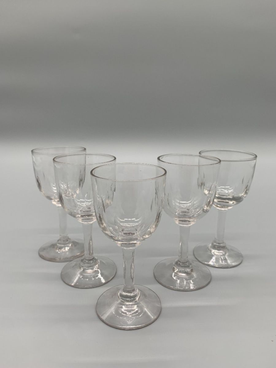 Set Geslepen Voetglaasjes Antiek 5 Stuks image 4
