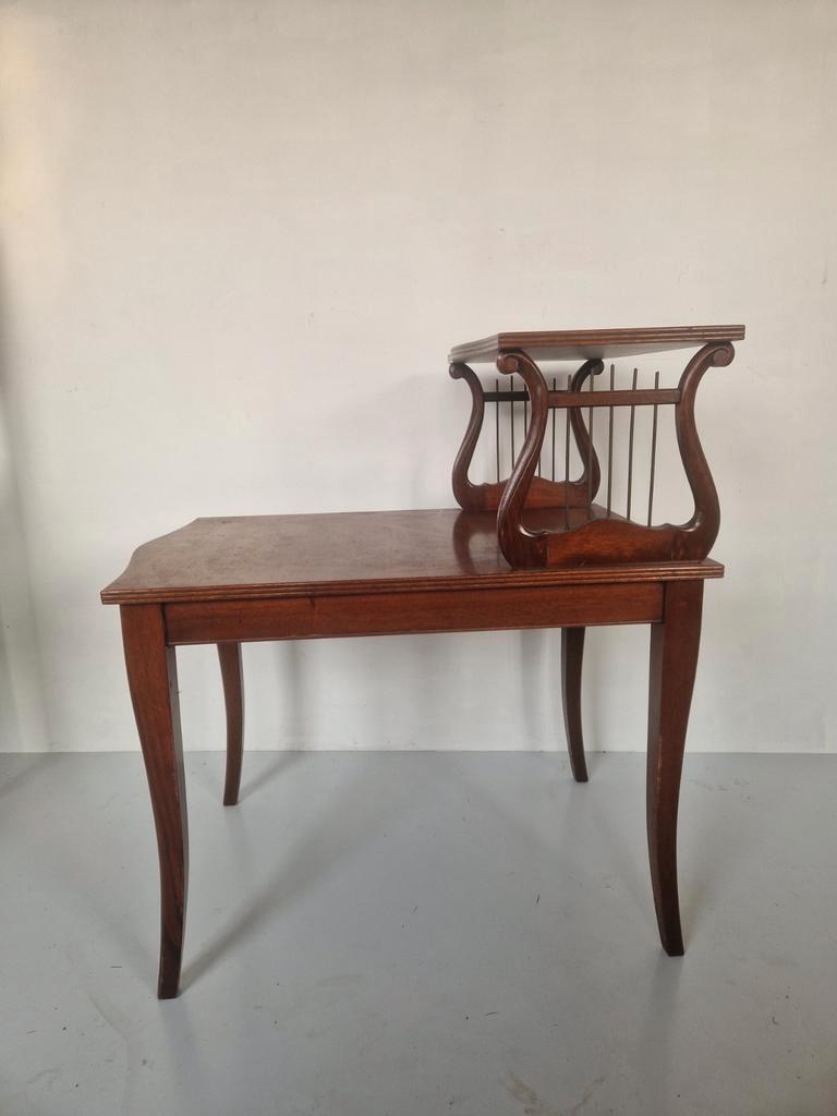 Klassiek Art Nouveau Jugendstil Harp Bijzettafeltje. image 2