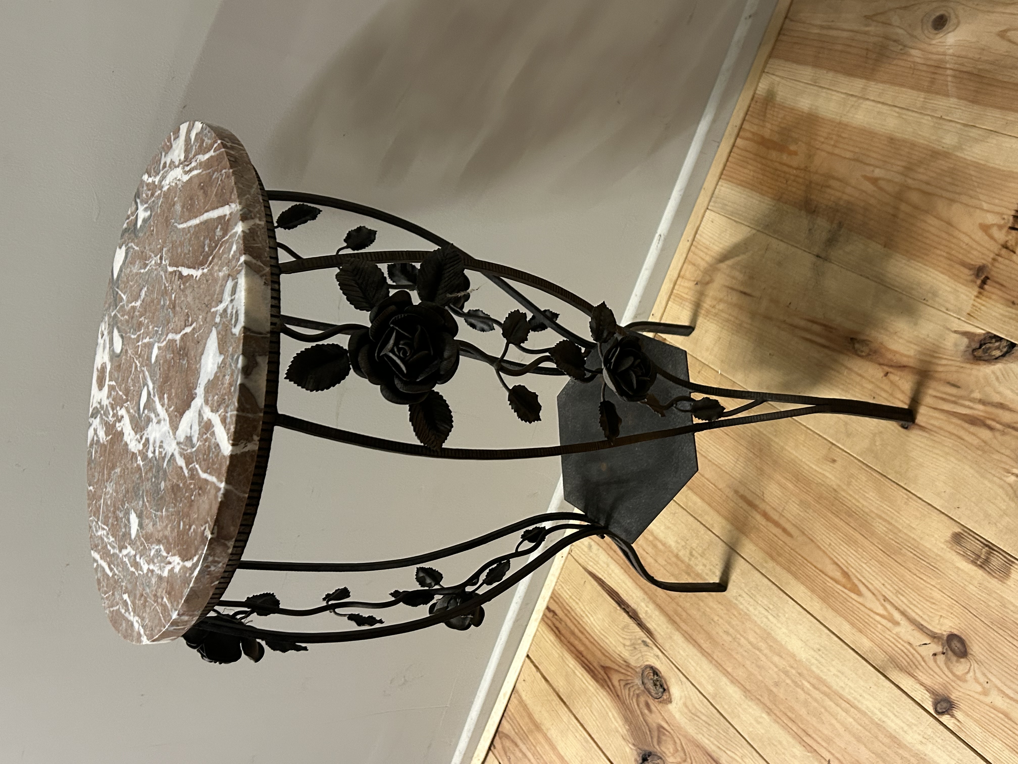 Gesmede Tafel Met Marmer Van Boeckel Style image 9